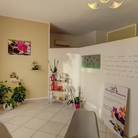 The Fantastic Residenza Badus B4 1bedapt Sleeps 4 Apartment