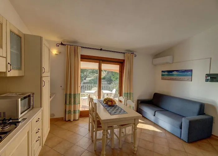The Fantastic Residenza Badus B4 1bedapt Sleeps 4 Apartment