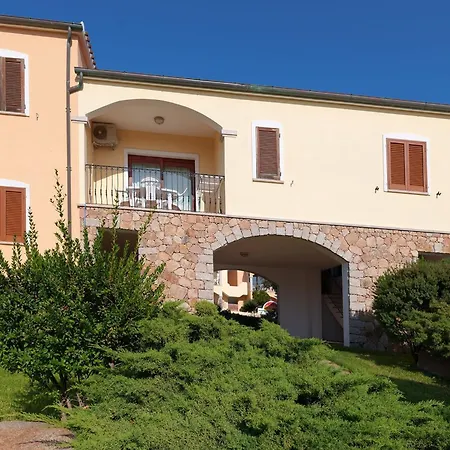 The Fantastic Residenza Badus B4 1bedapt Sleeps 4