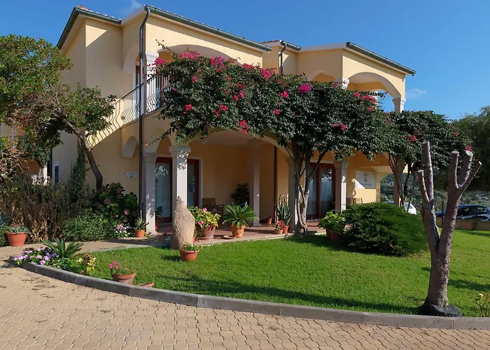 The Fantastic Residenza Badus B4 1bedapt Sleeps 4 * Badesi